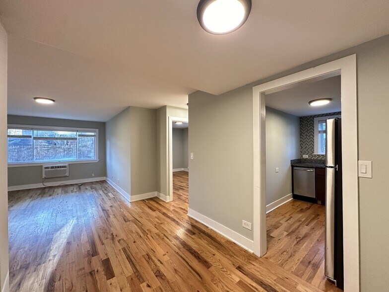 Building Photo - 432 Elm Pl