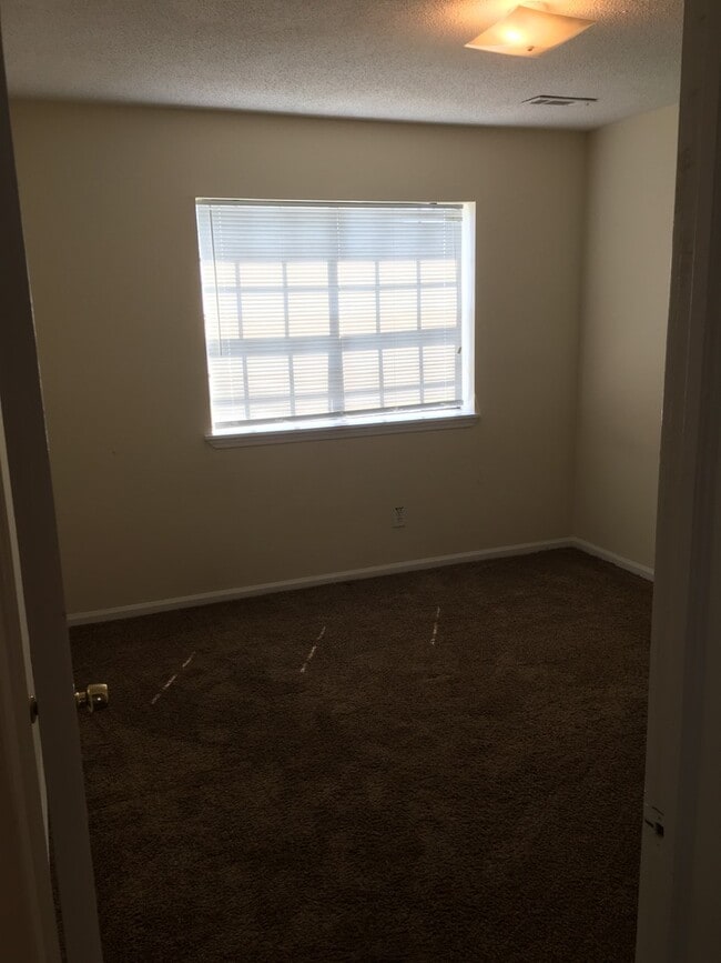 Building Photo - Harbrooke Downs - Unit 25-B