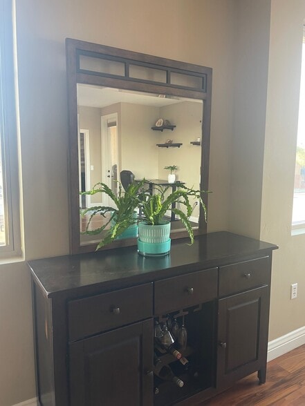 Living area - 3972 Albatross St