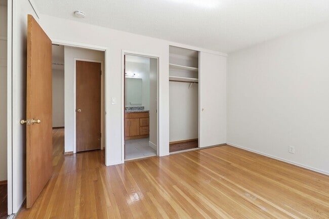 Building Photo - What a Great Home! Available Now!