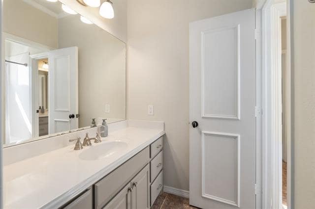 Building Photo - 156 Stoneleigh Dr