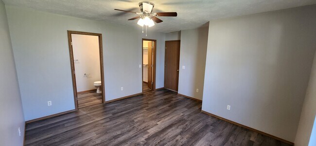 Master bedroom - 108 S Maple St