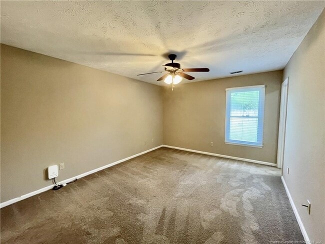 Building Photo - 103 Peregrine Pl