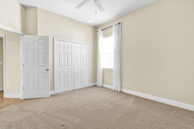 Building Photo - 1280 S Village Square