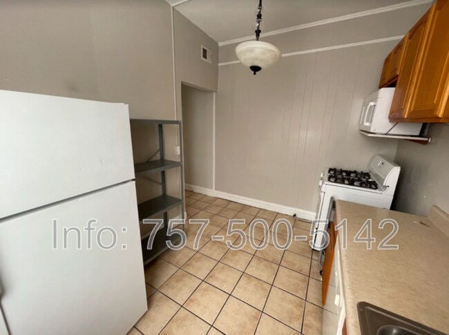 Building Photo - 622 Graydon Ave