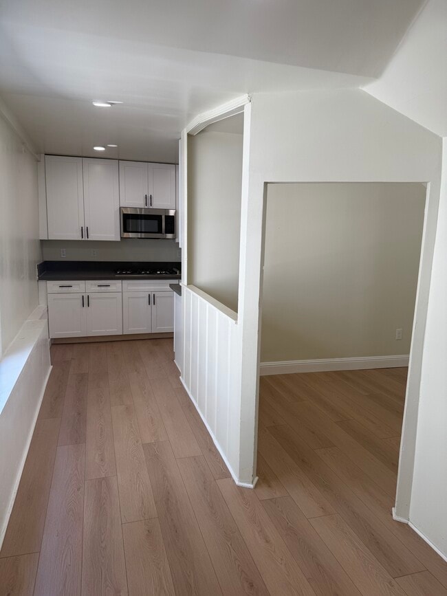 Building Photo - 2210 Capitol Ave