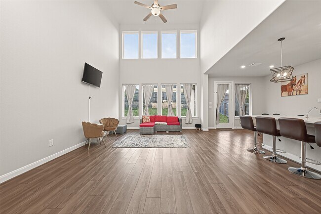 Building Photo - 17685 Martin Crk Ln