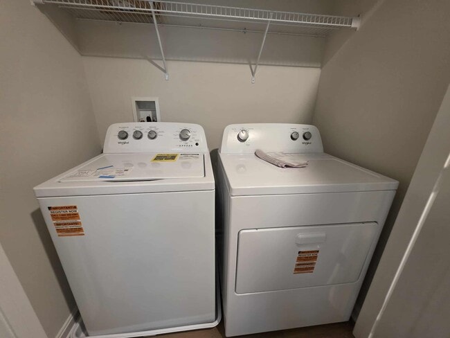 Building Photo - 1424 Sugarplum Ln