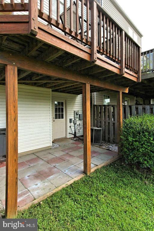 Building Photo - 6337 Littlefield Ct