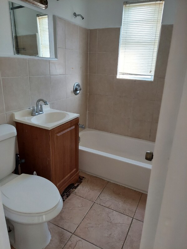 Building Photo - 2513 Grant St