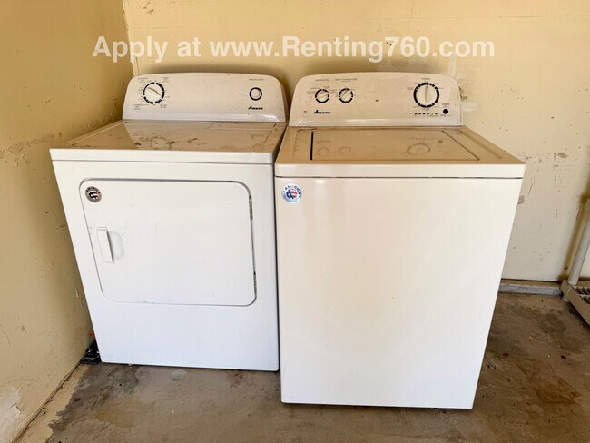 Building Photo - 6455 Linda Lee Dr