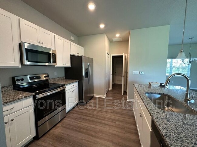 Building Photo - 2492 Sparkle Ln