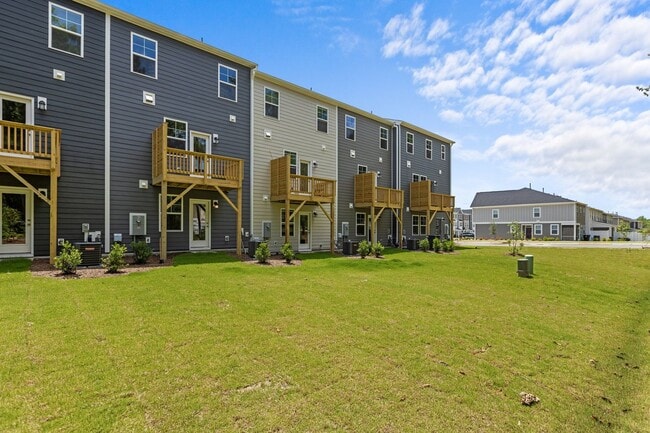 Building Photo - Gorgeous New Construction! Updated Kitchen...