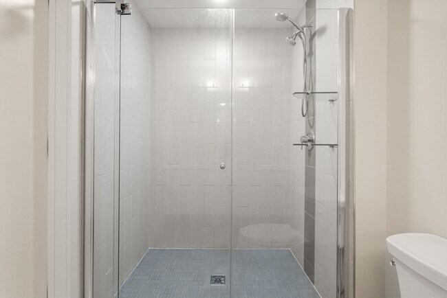 Building Photo - 121 Portland St