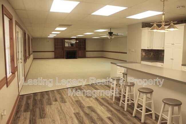 Building Photo - 1056 Hasty School Rd