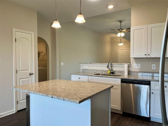 Building Photo - 127 Dawson's Ml Dr