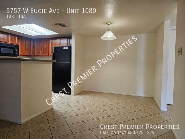 Building Photo - 5757 W Eugie Ave