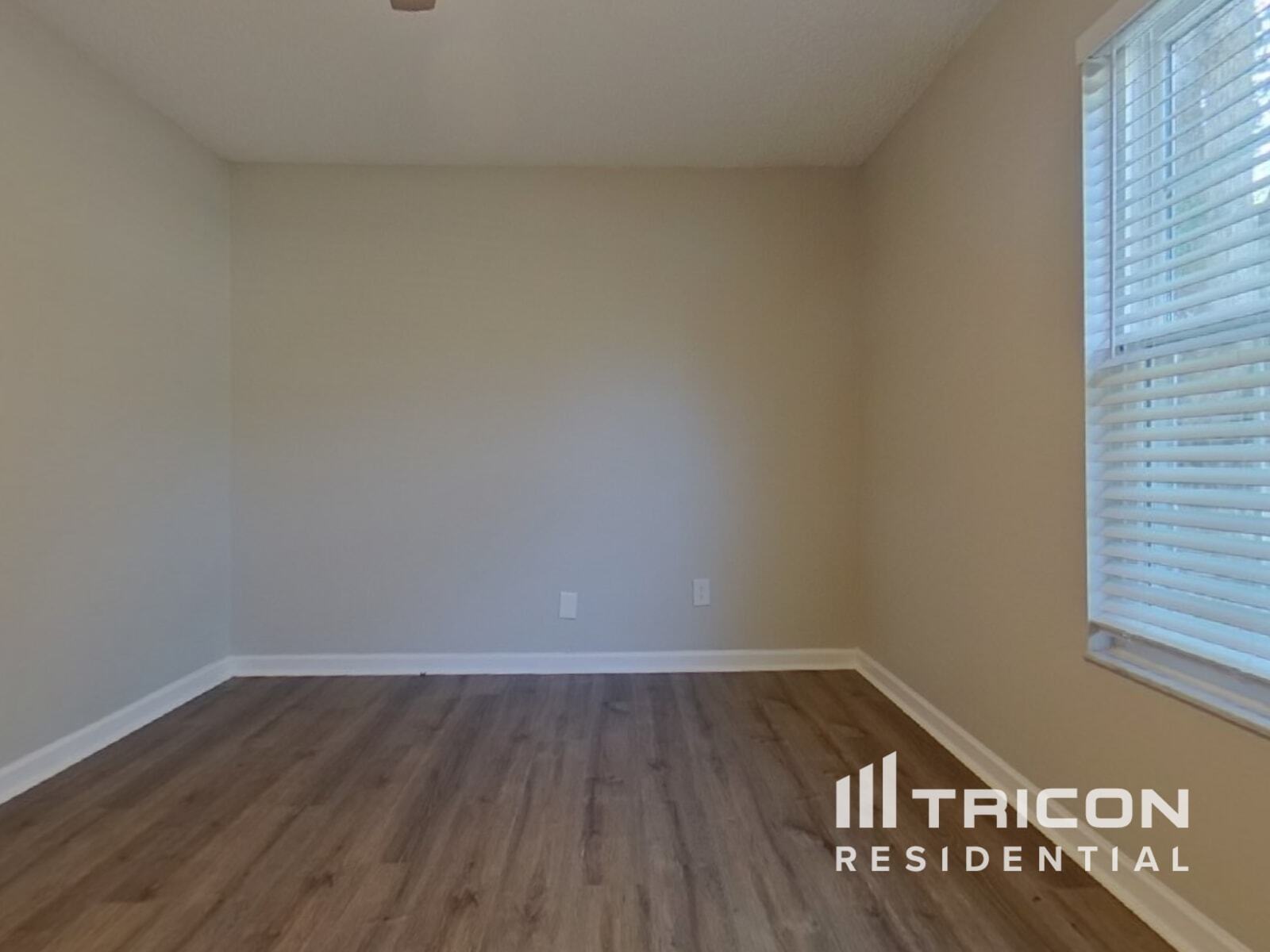 Building Photo - 854 N Jerico Dr