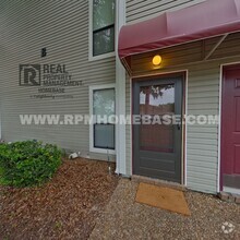 Building Photo - Fully Renovated 2-Bedroom Townhome with Mo...