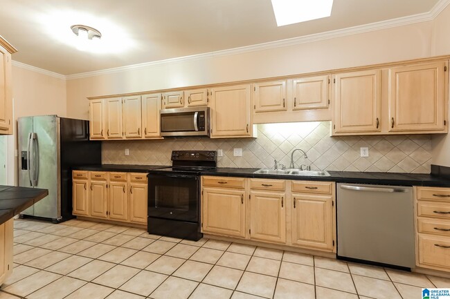 Building Photo - 816 Rockhurst Ln