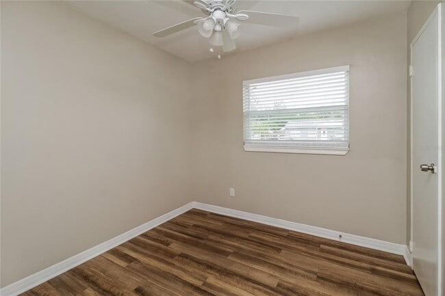 Building Photo - 367 Notre Dame Dr