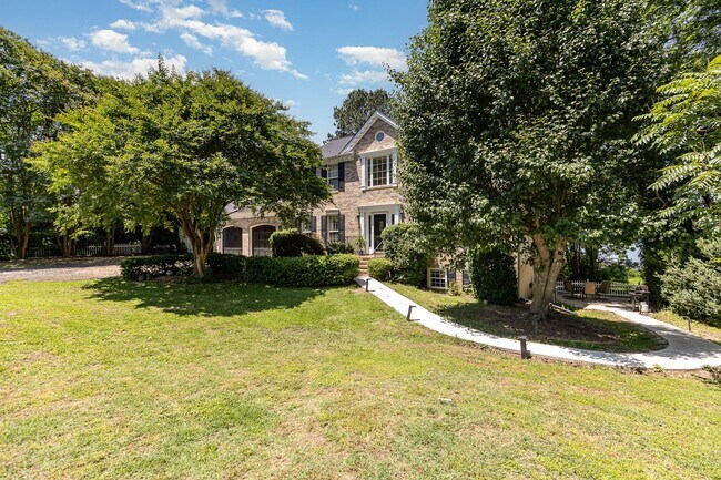 Building Photo - WATERFRONT RENTAL PROPERTY