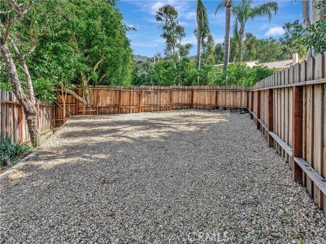 Building Photo - 3635 Serra Rd