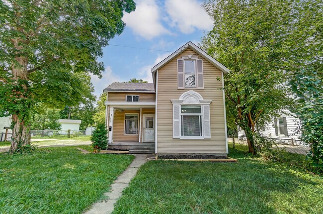 Primary Photo - Charming cottage in Cleves!