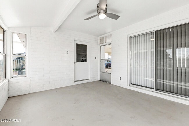 Building Photo - 5913 E Decatur St