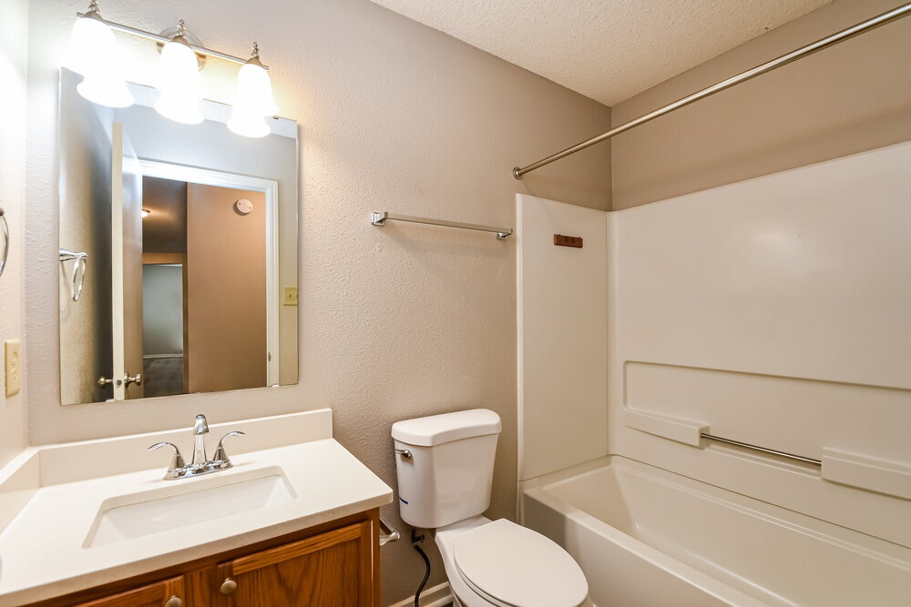 Building Photo - 8835 Youngs Creek Ln
