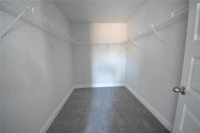 Building Photo - 3871 Brookburn Park