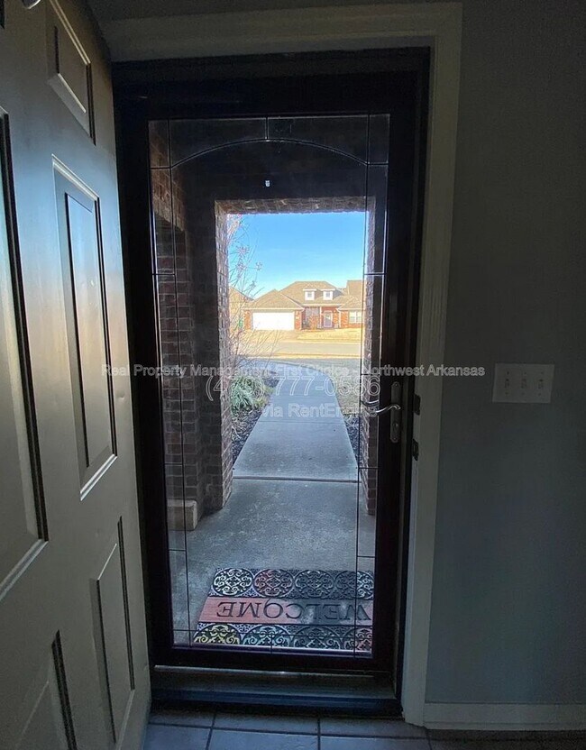 Building Photo - 320 Beasley Dr