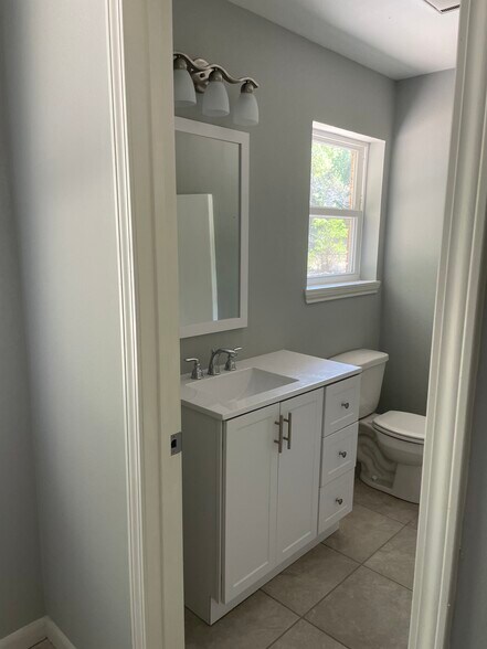 Building Photo - 5948 Wanda Trl