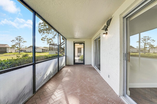 Building Photo - 6489 Chasewood Dr