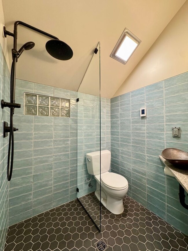 Building Photo - 6210 20th Ave NE