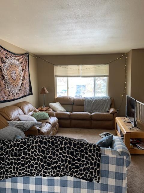 Building Photo - 825 Gallup Rd