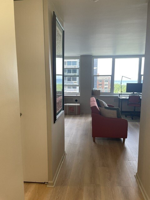 Building Photo - 4250 N Marine Dr