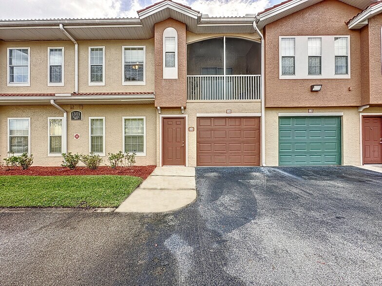Primary Photo - 12021 Villanova Dr