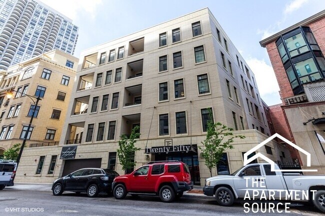 Building Photo - 2050 N Clark St