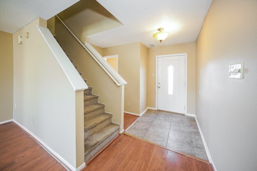 Building Photo - 13227 N Etna Green Dr