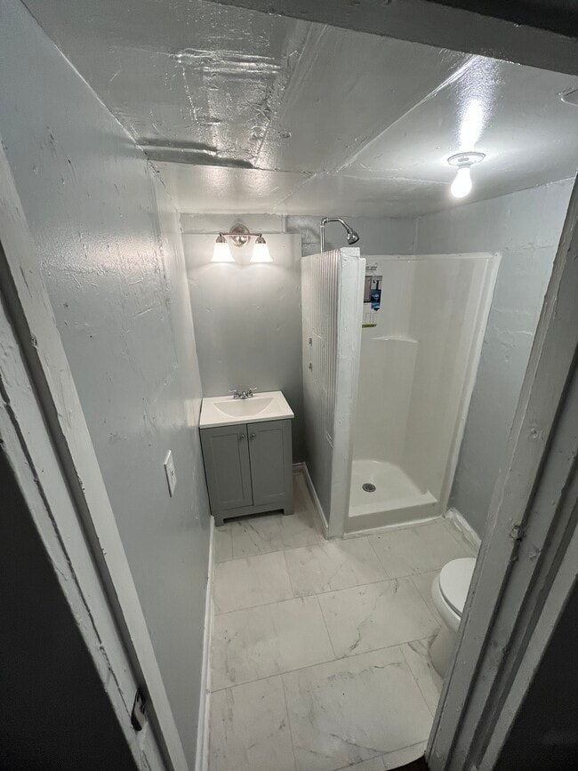 Building Photo - 271 E Lambert St