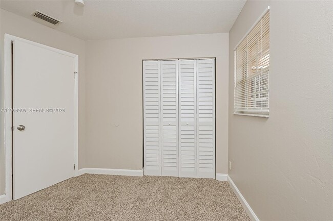 Building Photo - 1443 7th St