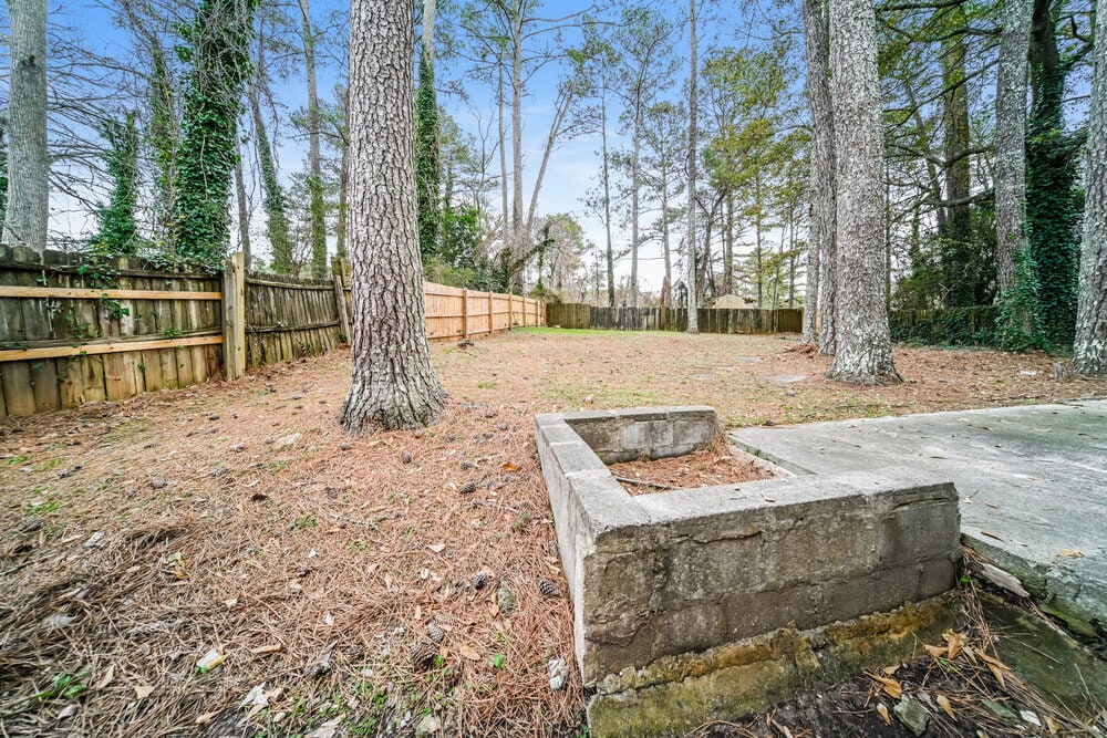 Building Photo - 2232 Doral Ct SW