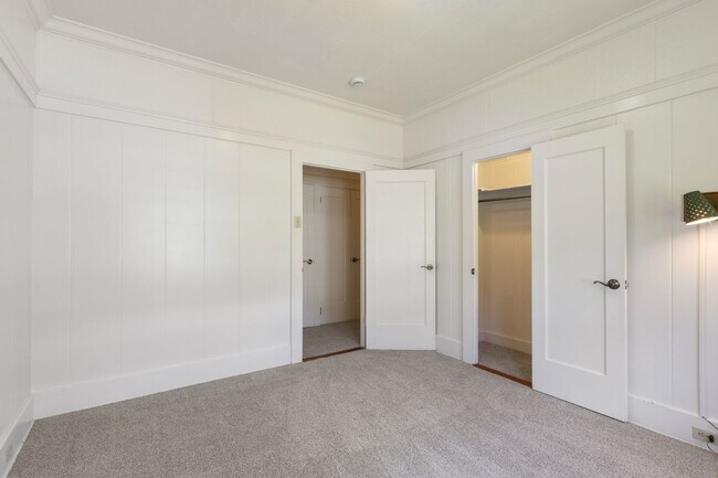 Building Photo - 2910 Nanihale Pl