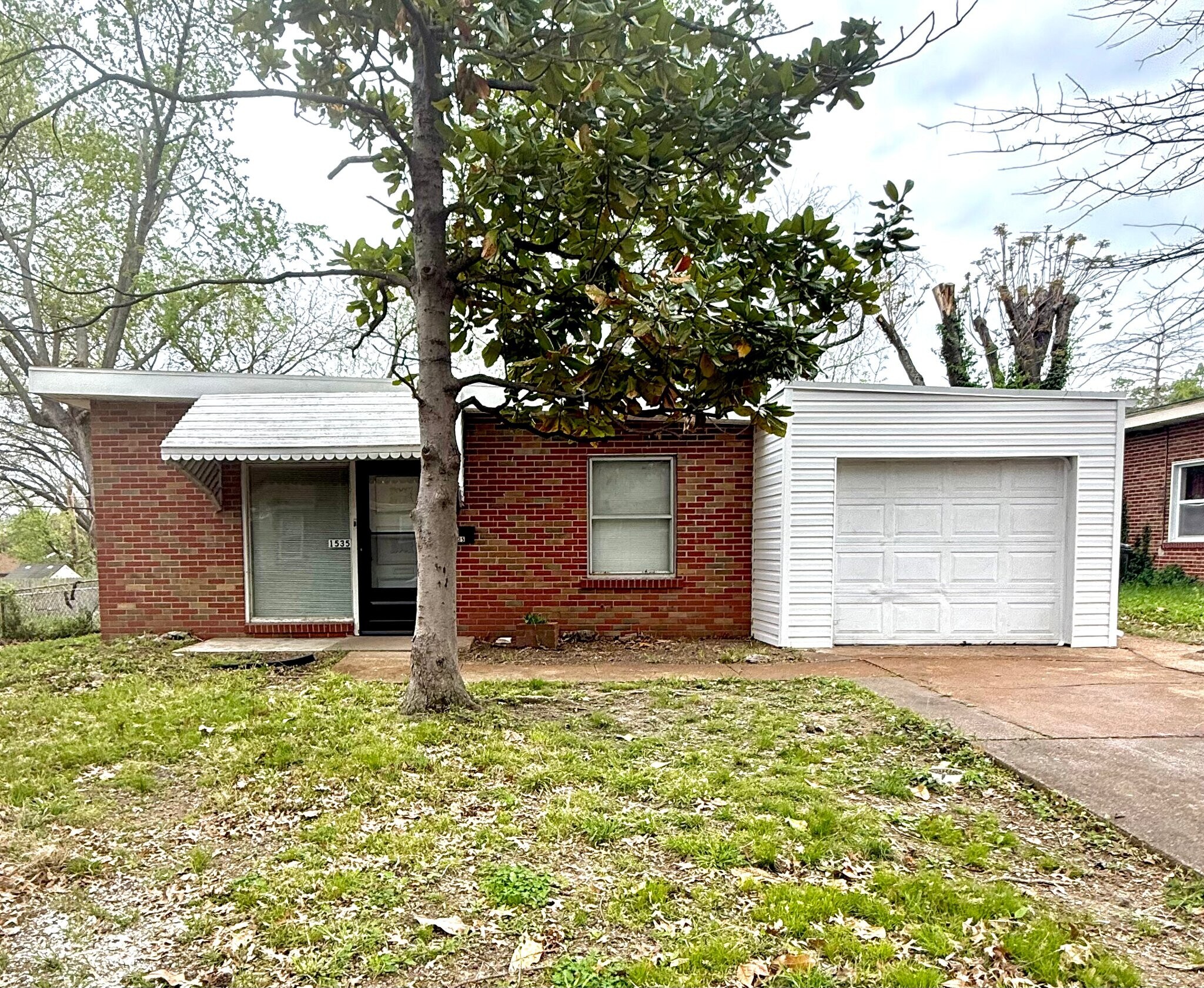 Building Photo - 1535 N Jackson Ave