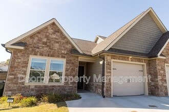 Building Photo - 65 Morning Mist Dr