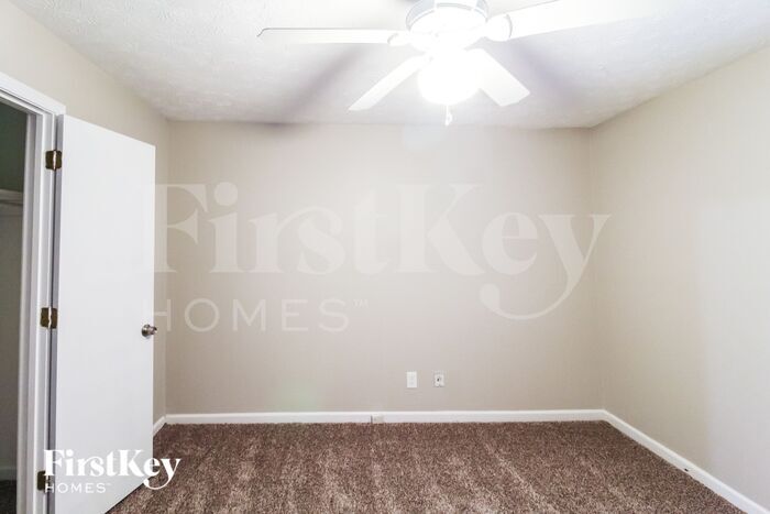 Building Photo - 1394 Cone Cir