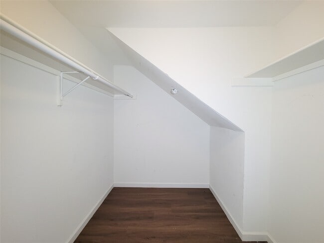 Building Photo - 13168 Trail Hollow Dr