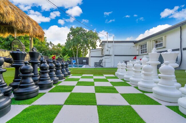 Building Photo - 18715 NW 10th Ct