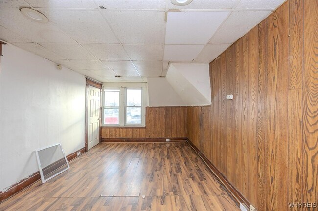 Building Photo - 2146 Genesee St